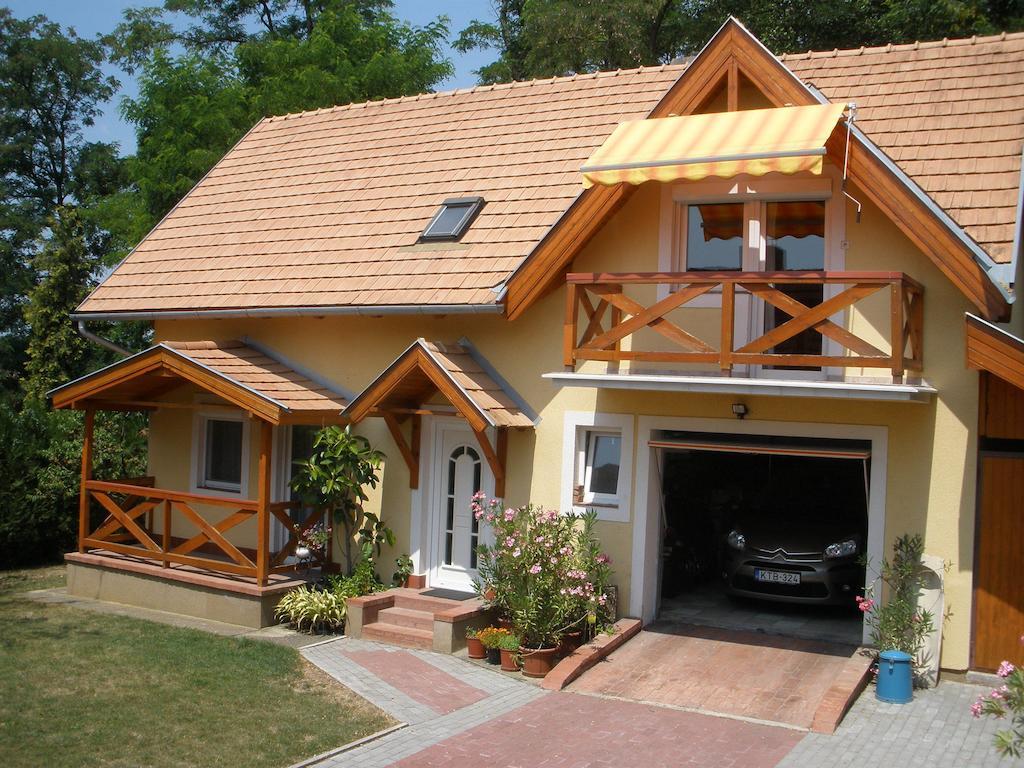 Emilia Apartmanhaz Heviz Exterior photo